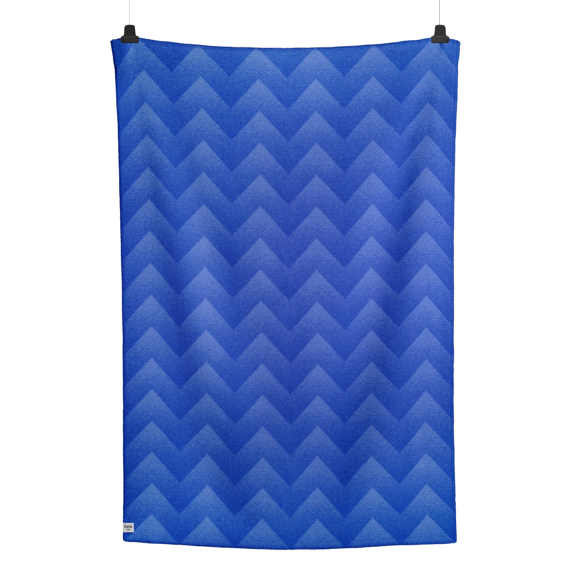 Røros Tweed Lynild Wolldecke 135x200 blau Lammwolle