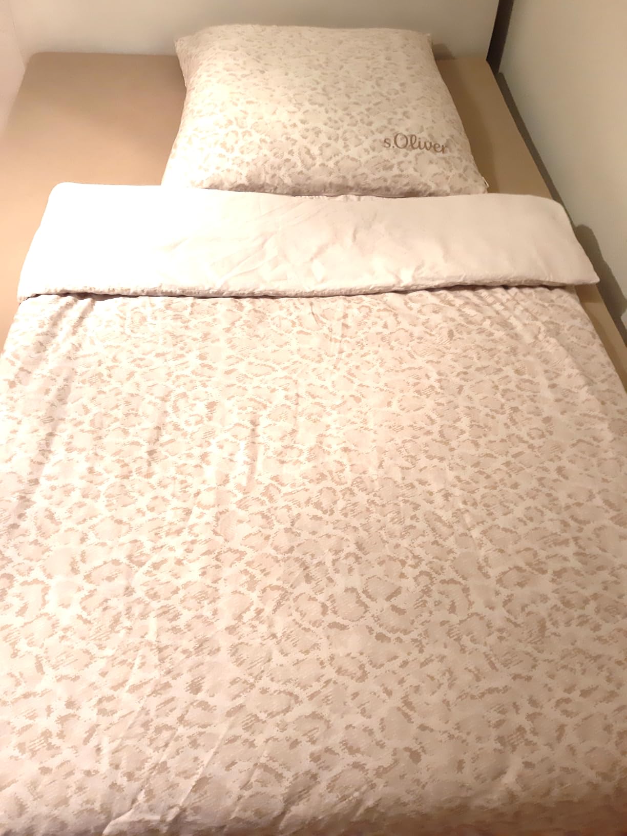 s.Oliver Leo Bettwäsche 155x220 beige Leomuster Baumwolle