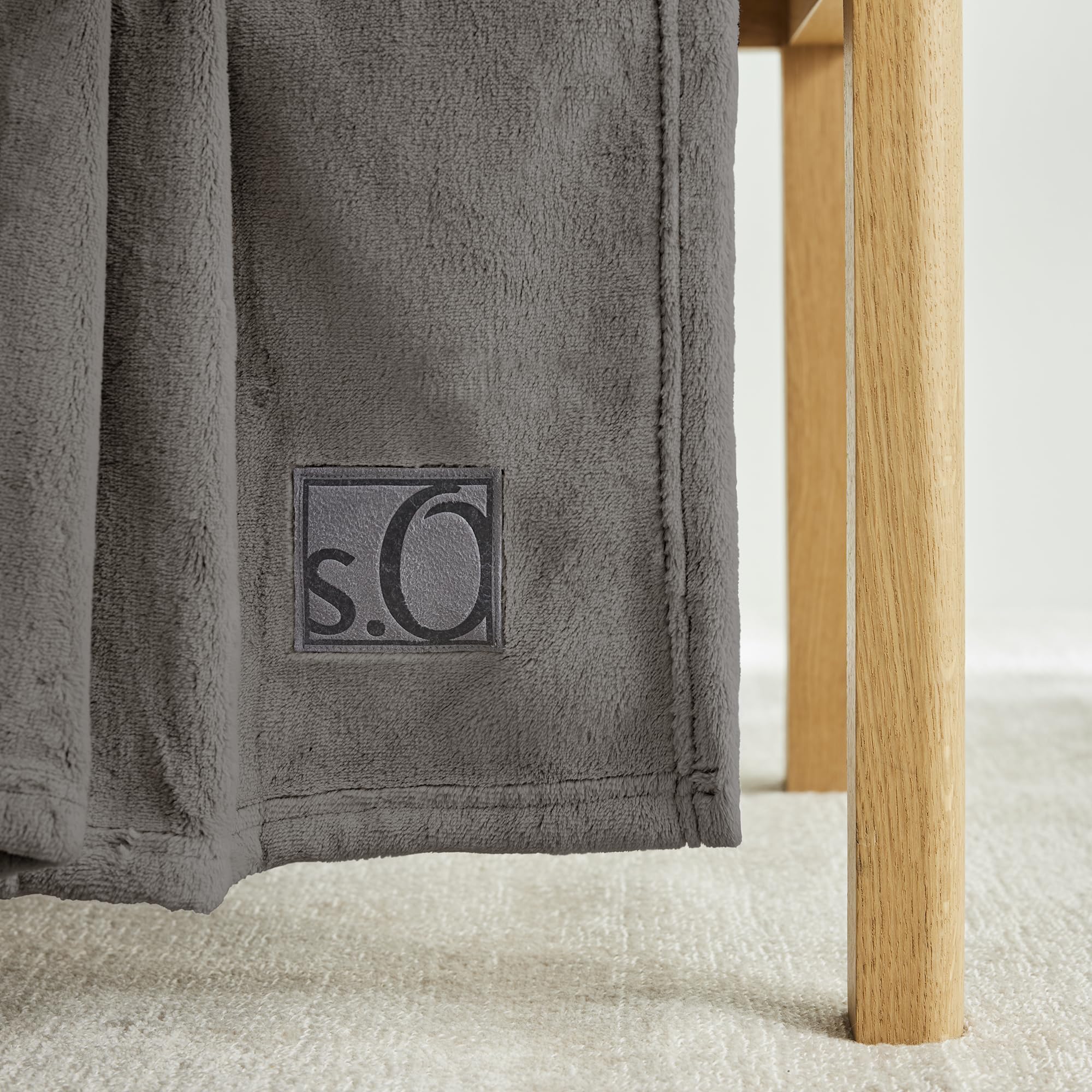 s.Oliver Kuschelsoft Kuscheldecke 150x200 cm Taupe Polyester
