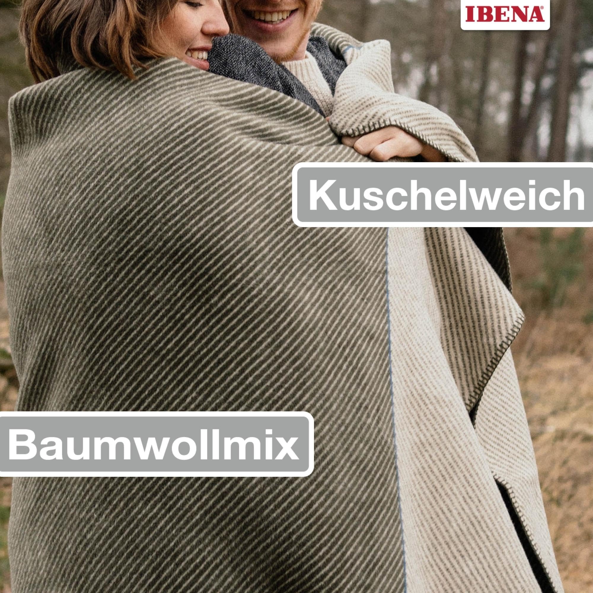 IBENA Austin Kuscheldecke 150x200 grün Streifen Baumwolle