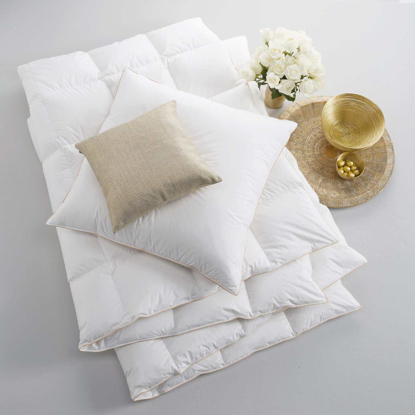 Centa-Star Emotion Golden Line Daunendecke 135x200 leicht