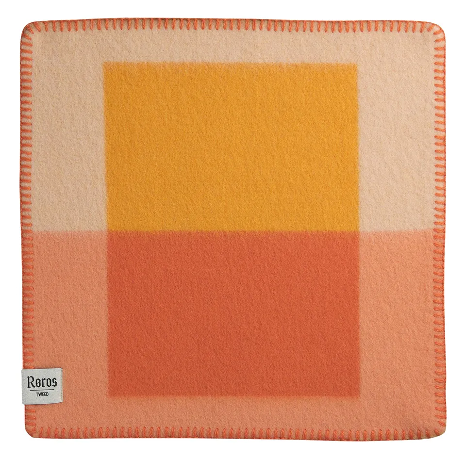 Røros Tweed Syndin Sitzunterlage 45x45 Lammwolle Cloudberry