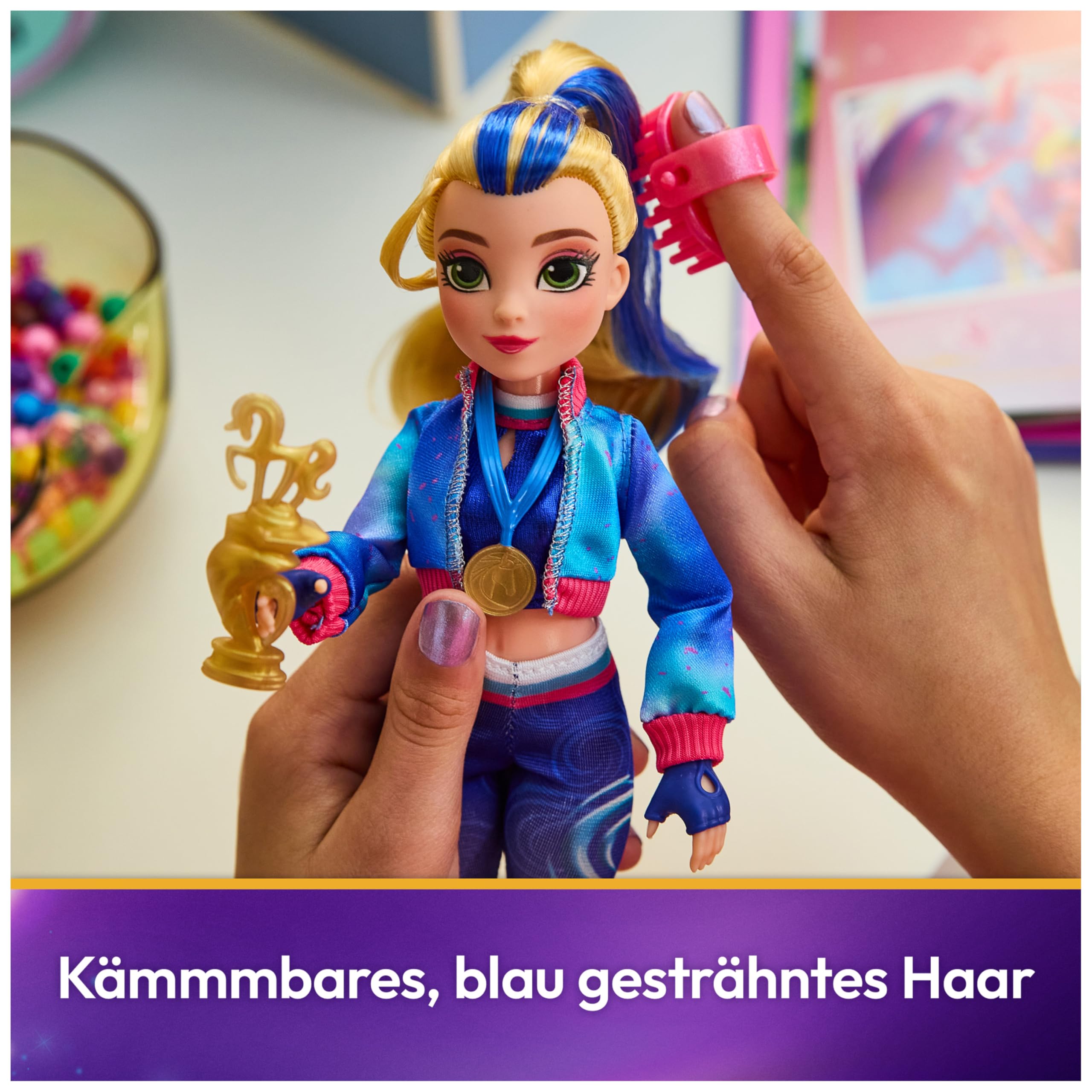 Unicorn Academy Isabel Ankleidepuppe 24cm mit Zubehör ab 4 J.