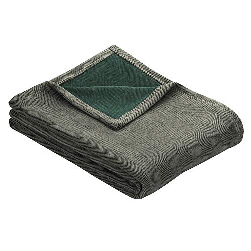 IBENA Aberdeen Kuscheldecke 150x200 grün Fischgrat