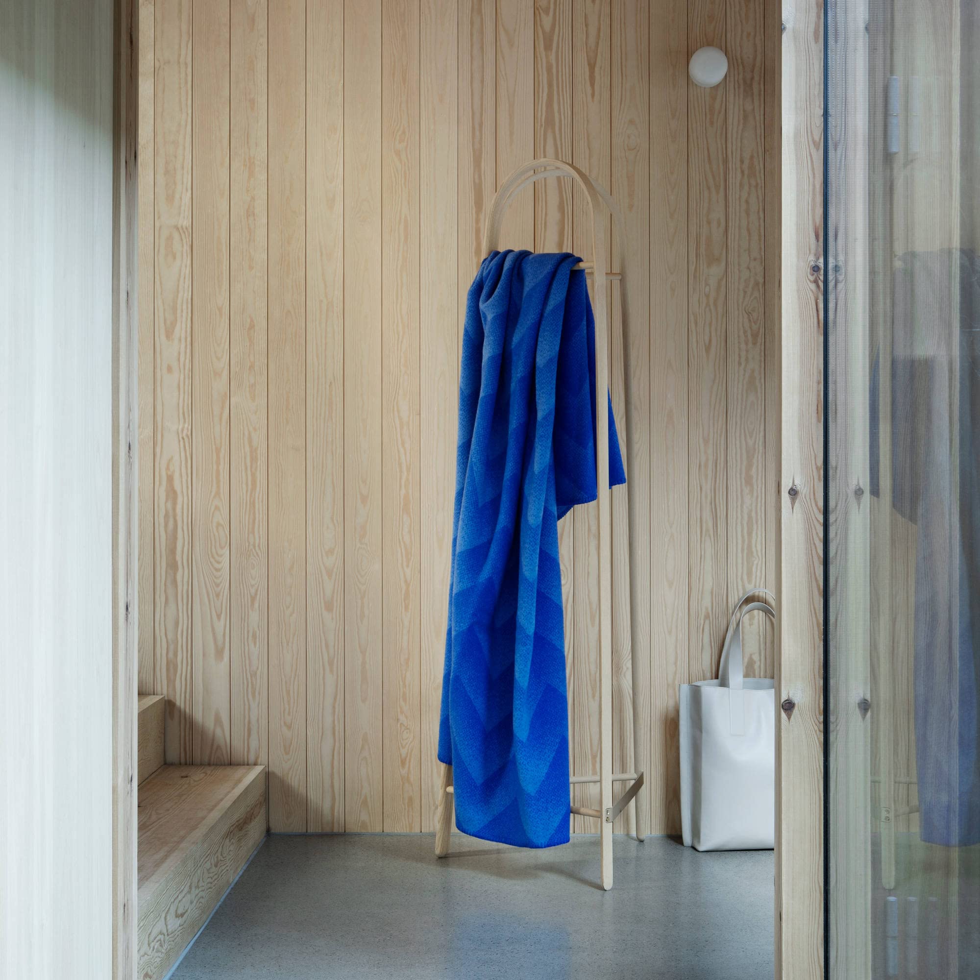 Røros Tweed Lynild Wolldecke 135x200 blau Lammwolle