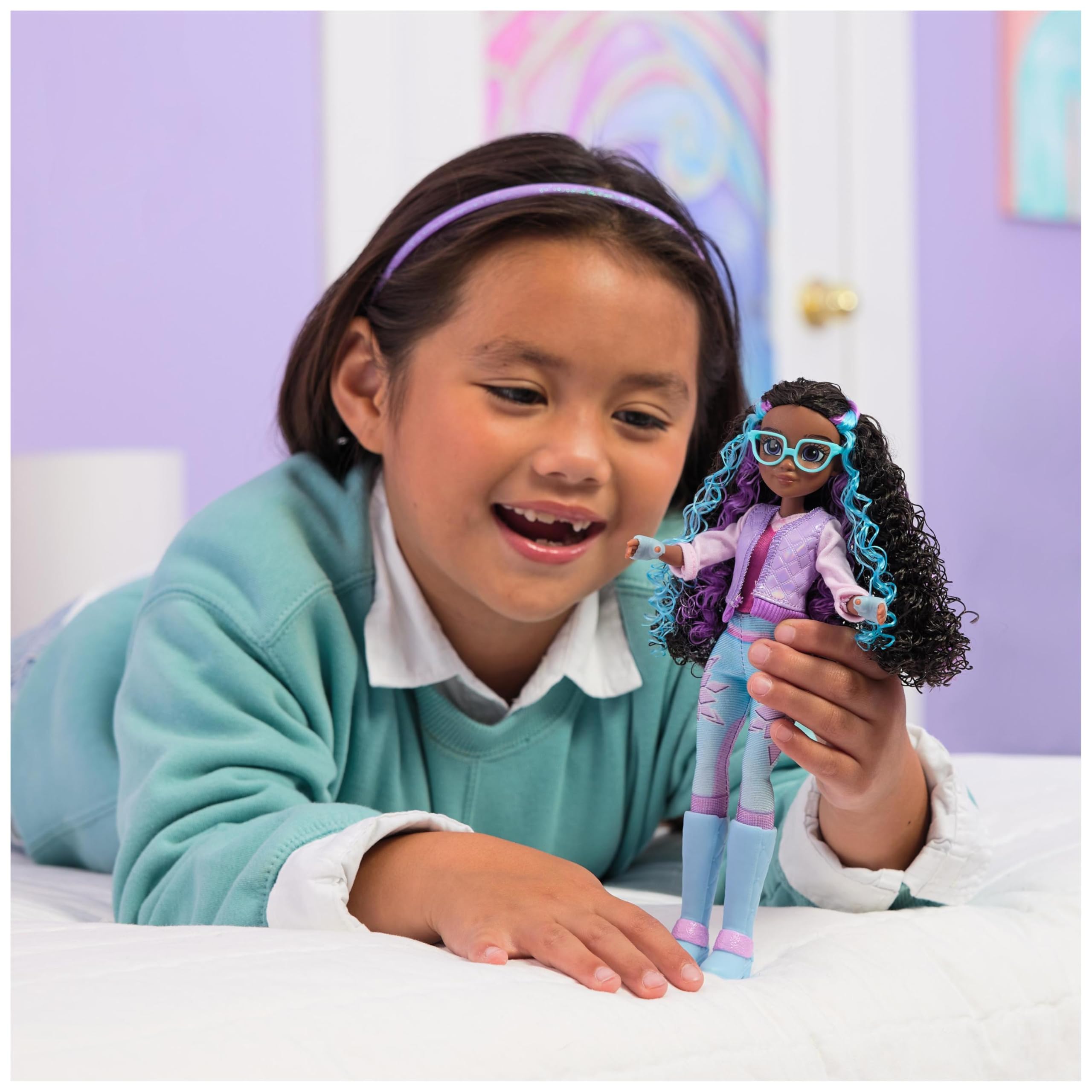 Unicorn Academy Layla Ankleidepuppe 24 cm mit 5 Accessoires