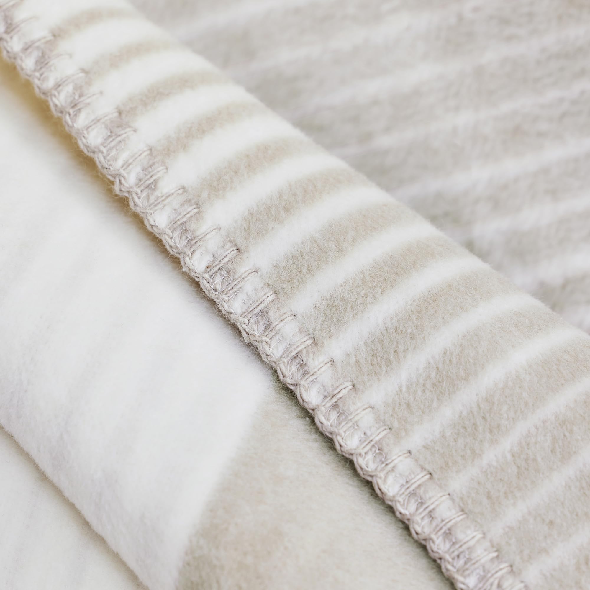 Ibena Decke 150x200 Kuscheldecke beige weiß gestreift Baumwolle