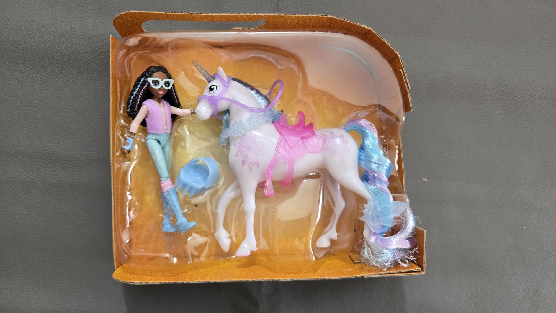 Unicorn Academy Layla und Glacier Spielfiguren-Set 12 cm Sattel